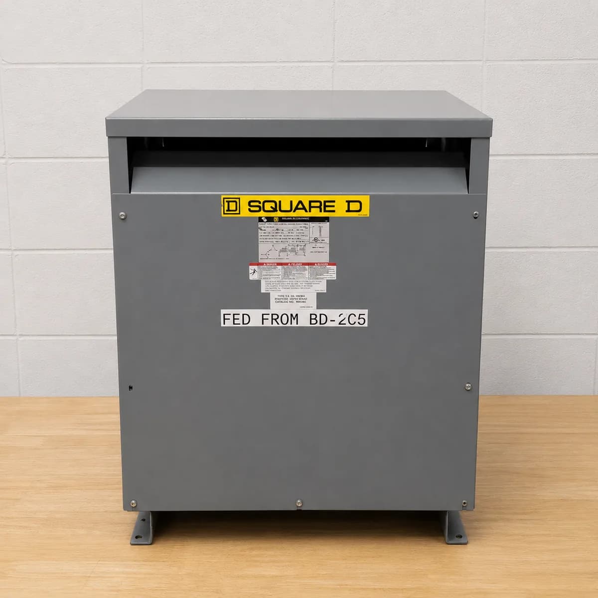 Square D EE150T3H 150 kVA dry-type transformer product photo
