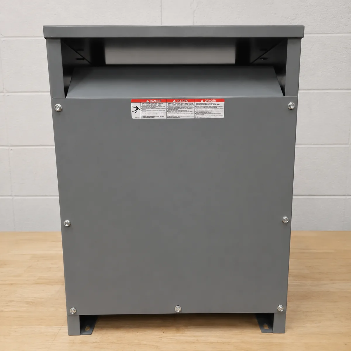Square D EE45T3H 45 kVA dry-type transformer product photo